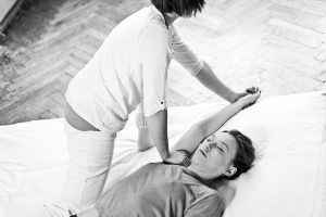 Stefanie Weiser bei der Shiatsu Massage